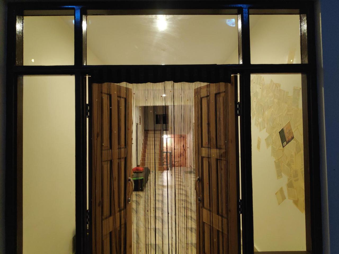 Albergue The Bunker Bir Exterior foto